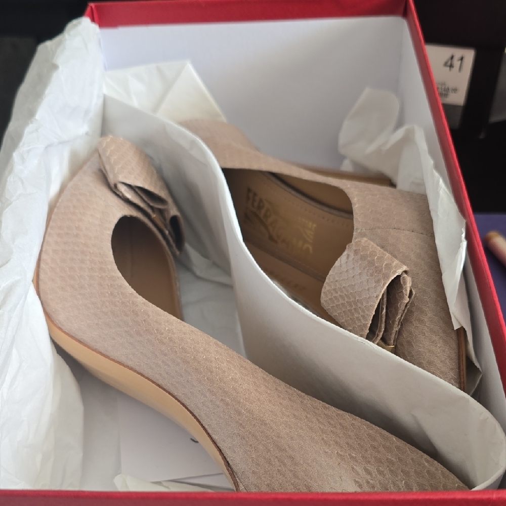 Salvatore Ferragamo Textured Beige Heels